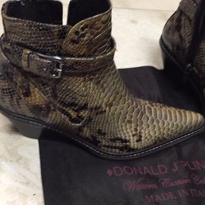 Donald j Pliner snake boots